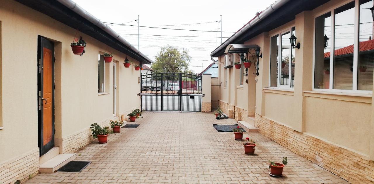 Pensiunea Bella Arad Exterior photo